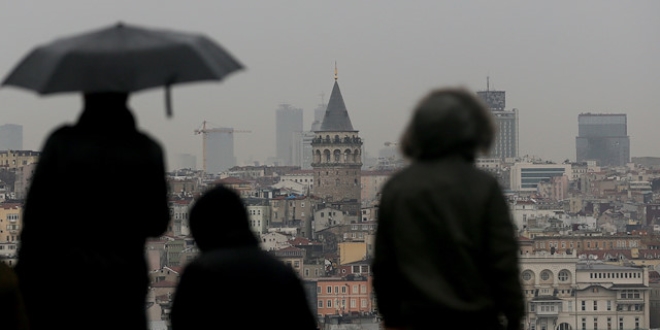 stanbul'da yamur Marmara'da kar