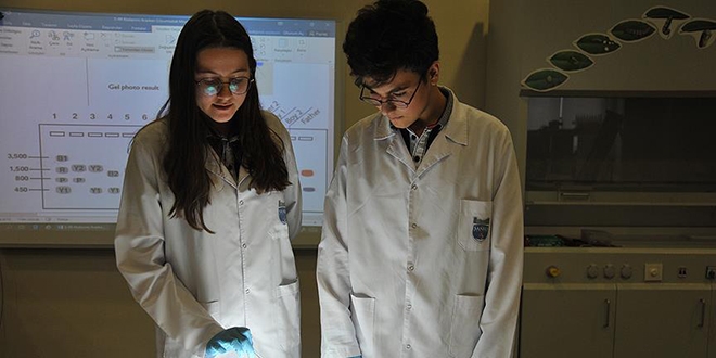 Lisede 'DNA'yı çoğaltmayı ve klonlamayı' öğreniyorlar