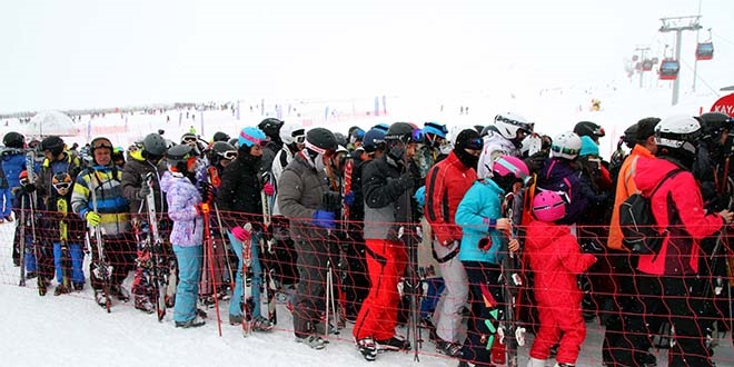 Erciyes'te kar kalınlığı 1 metreye ulaştı