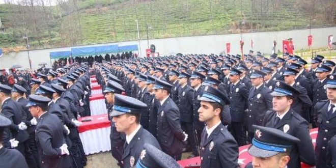 Rize POMEM'de 302 polis mezun oldu