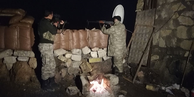Güvenlik korucuları yeni yılı nöbette karşıladı