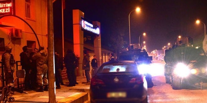 Yılbaşını bahane eden teröristler sınırda silah sıktı