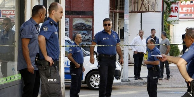 Kadını çocuğunun önünde öldürdü, 'Bana borcu vardı' diye kedini savundu