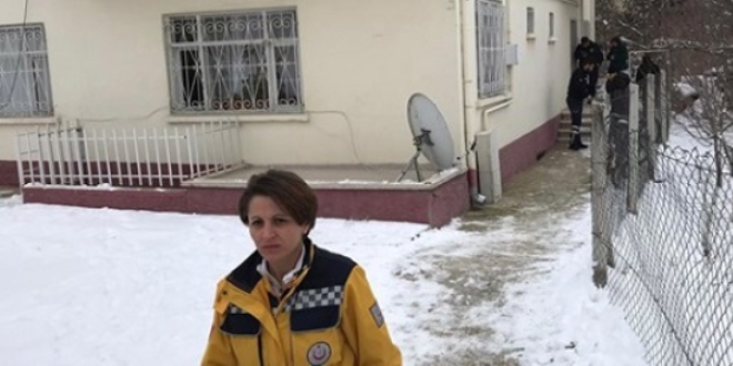 Komşunun oğlu kuş sesini duymayınca çiftin cansız bedeni bulundu