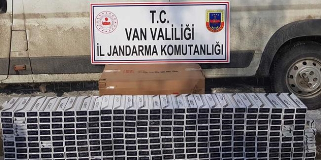 Bebek giyim malzemeleri arasında kaçak sigara çıktı
