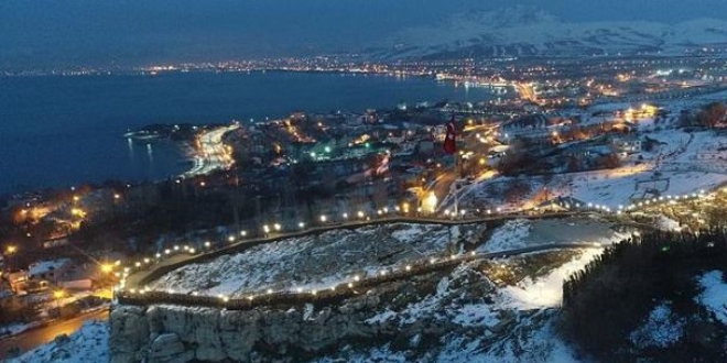 Van'ın yeni seyir terası: Kız Kalesi