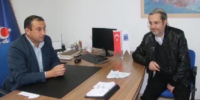 Avukat, yolda bulduğu parayı zabıtaya teslim etti