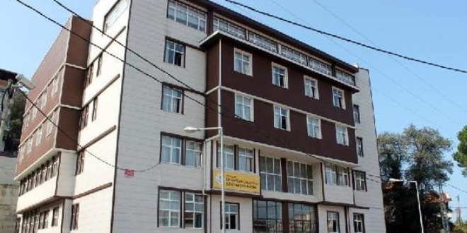 MEB, o müdür yardımcısını memuriyetten çıkarttı