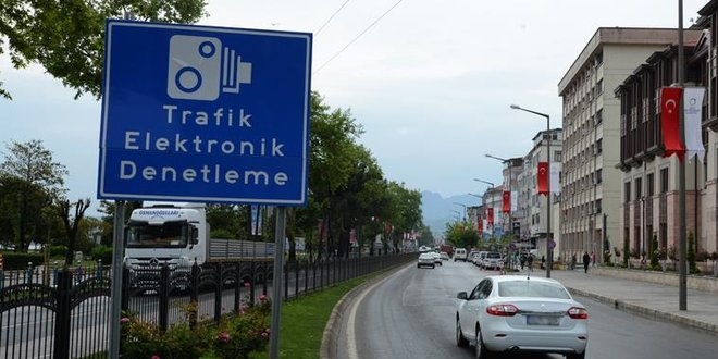 2 saniye arayla yediği trafik cezası iptal edildi