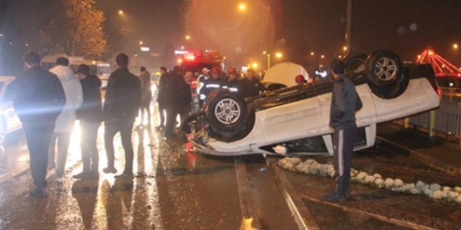 Yardıma giderken otomobil çarptı: 2 ölü, 3 yaralı