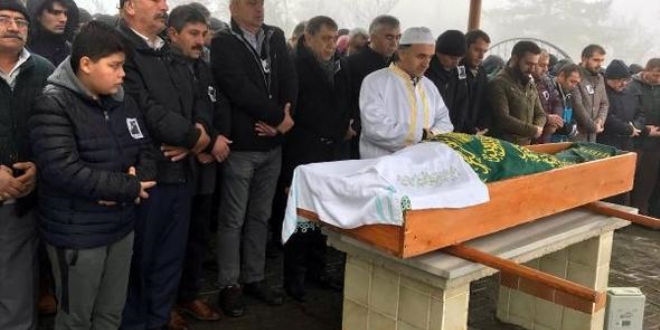 Maden kazasında ölen işçi toprağa verildi