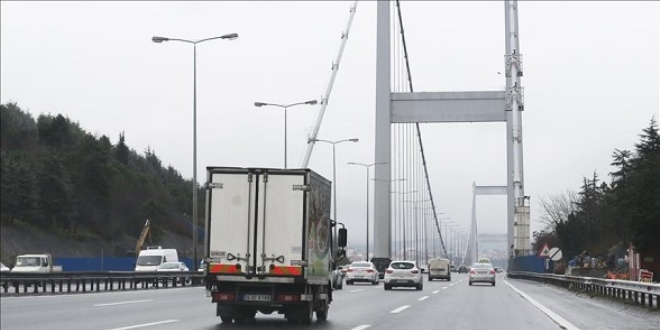 İstanbul'daki köprülerden geçecek araçlara videolu rota