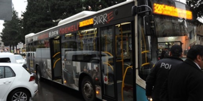 Özel halk otobüsünde taciz kavgası: 1 yaralı