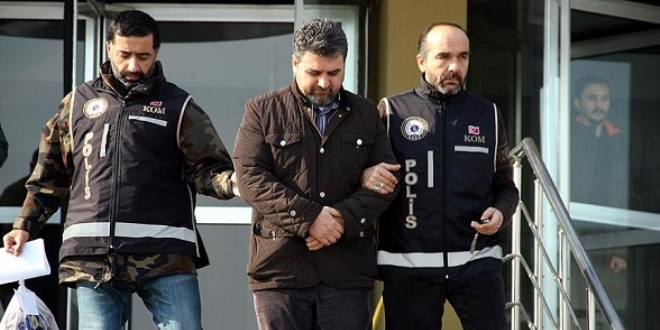 Yurt dışına çıkarken altınlarla yakalanan Boydak adliyede