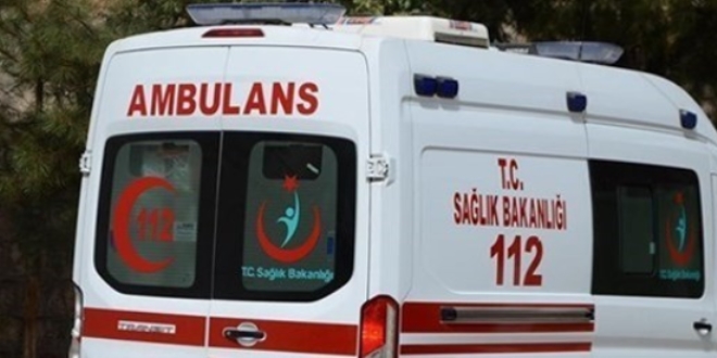 Raylara düşen kişi tren çarpması sonucu öldü