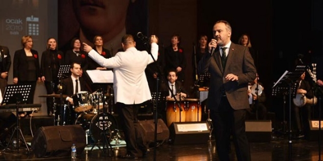 Roman orkestrası çaldı, Başkan Aktaş söyledi