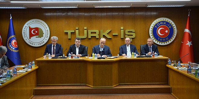 'Kamuda taşeron uygulaması sona erdirilmelidir'