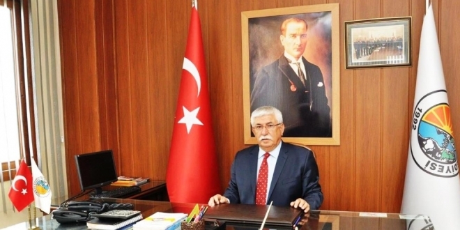 MHP ilçe belediye başkanı partisinden istifa etti