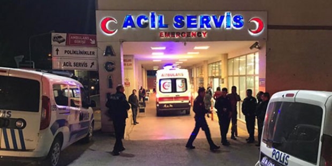 Adana'da üzerine televizyon düşen çocuk öldü