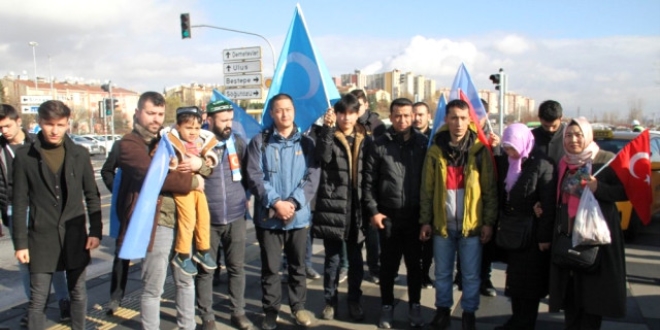 Uygur Trklerine ynelik zulme tepki iin yrdler