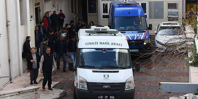 Billur öğretmen, gözyaşlarıyla toprağa verildi