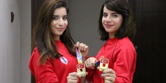 Milli sporcu ikiz kardeşlere burs şoku