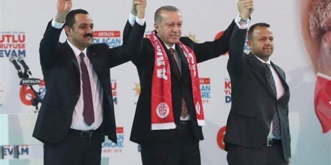 Ak Parti Antalya ilçe belediye başkan adayları açıklandı