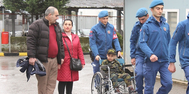 8 yaşındaki Batuhan'ın askerlik hayali gerçek oldu