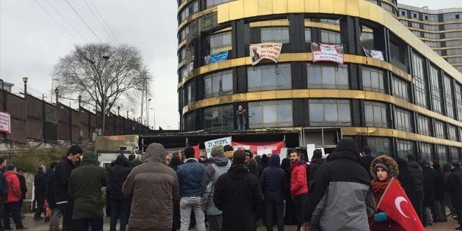 Jet Fadıl mağdurlarından Caprice Gold önünde eylem