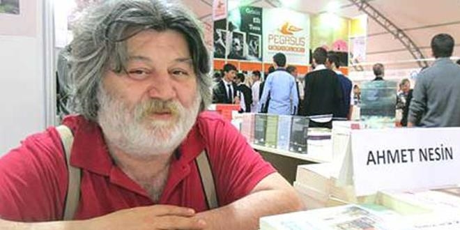 Ahmet Nesin hakkındaki yakalama kararı kaldırıldı