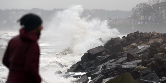 Meteorolojiden iki bölge için fırtına uyarısı
