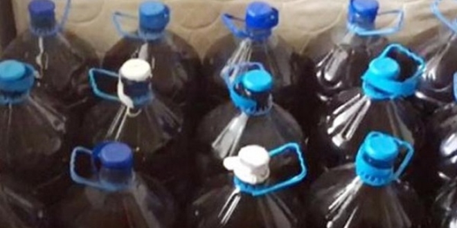 Evinin bahçesini kaçak şarap dükkanı yaptı