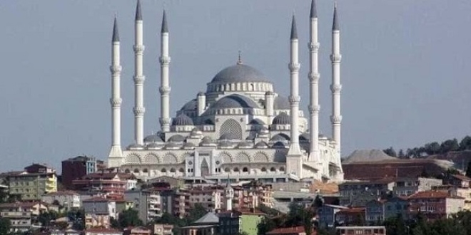 Çamlıca Camii projesine imza atan Hedef Yapı'nın iflas kararı kaldırıldı