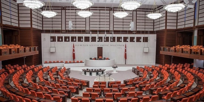 TBMM'ye 'Meclis kürsüsüne vatandaş çıkarılsın' önerisi