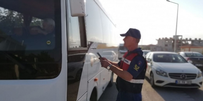 Okulların ilk gününde servislere sıkı denetim