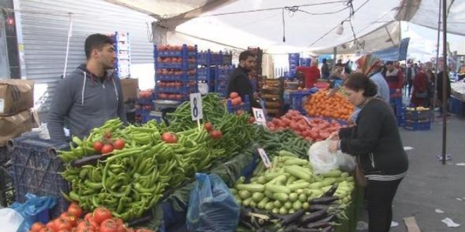 Zam şampiyonu çarliston biberin fiyatı pazarda düştü