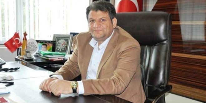 AK Partili belediye başkanı, Saadet Partisi'ne geçti