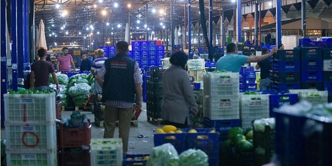 'Hortum felaketi sebze-meyve fiyatlarını etkilemedi'
