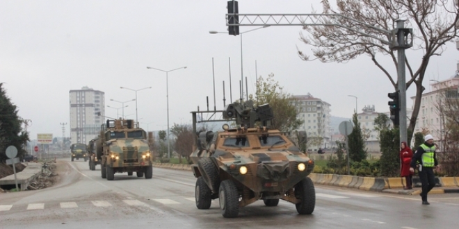 Suriye snrna sevk edilen komandolar Kilis'e ulat