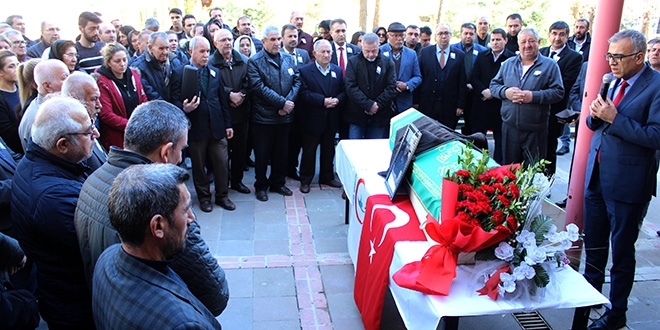 Vefat eden doktora meslektaşlarından son görev