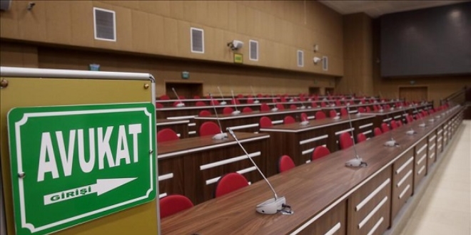 'Gaybubet evi'nde ele geçirilen parayı geri istemiş