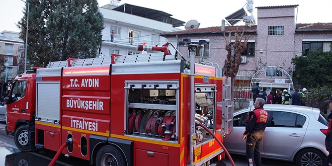 Kız öğrenciler kaldıkları pansiyonu ateşe verdi