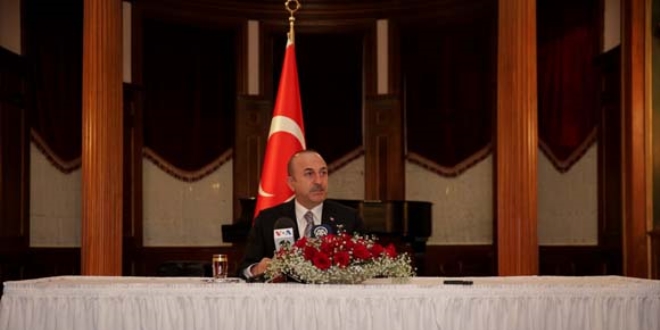 Çavuşoğlu: ABD bilerek veya bilmeyerek Kürtlerle YPG'lileri bir tutuyor