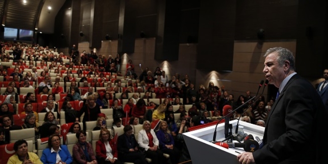 Yavaş, CHP ve İYİ Partili kadınlarla bir araya geldi