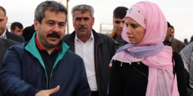 Ünlü rallici, CHP'den aday olan eşi yüzünden mi işinden kovuldu?