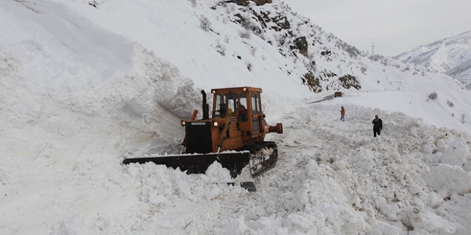 Hakkari-Şırnak kara yolu ulaşıma açıldı
