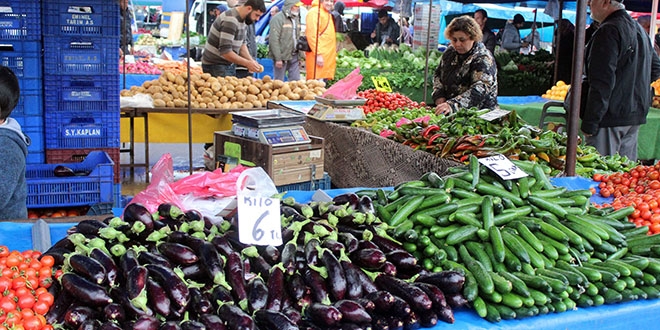 Patlıcanın fiyatı 1 haftada yarı yarıya düştü