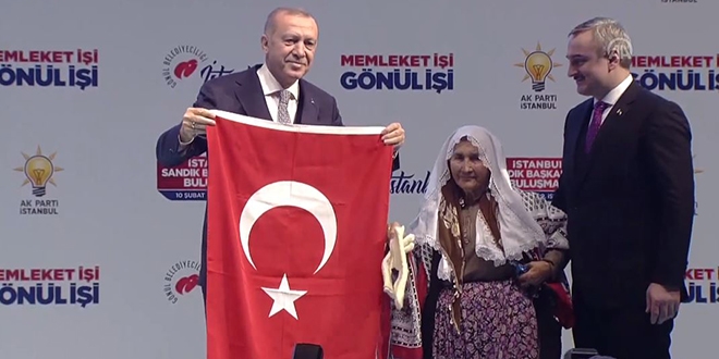 83 yaşındaki Meliha ninenin Erdoğan sevgisi