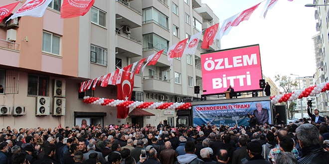 İskenderun'da eski başkan yeniden aday oldu