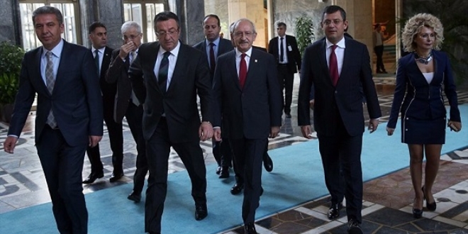 CHP'ye ihtarname: Bazı ilçelerde adaylar düşebilir